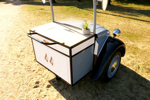 location véhicule ancien 2CV pouss pouss landes et pays basque